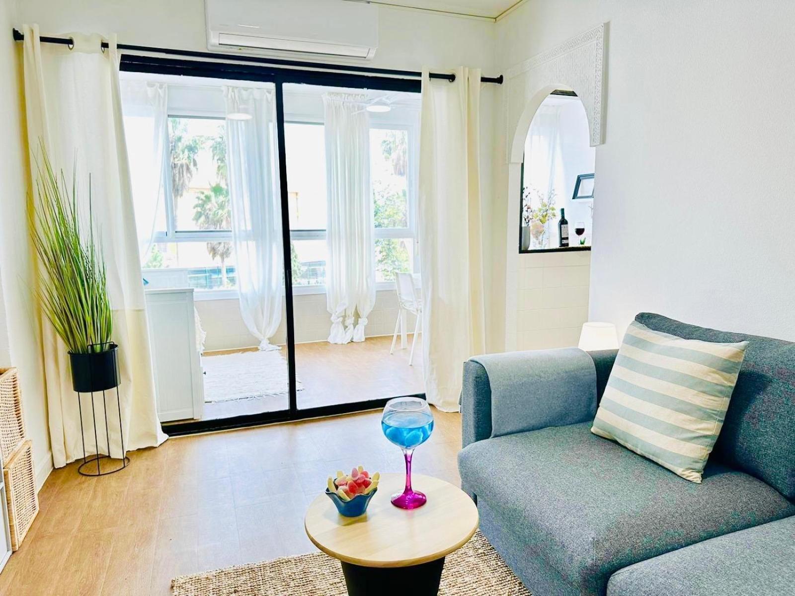 Estudio Pepa Luna Algarrobo Beach Малага Екстериор снимка